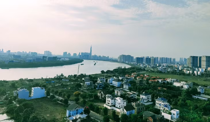 Những hạn chế tồn đọng trong hệ thống pháp lý cũng như cách thức doanh nghiệp tiếp cận M&amp;A sẽ kiềm chế khả năng chuyển đổi của các giao dịch trong lĩnh vực bất động sản. Ảnh: Ngô Bảo Tín