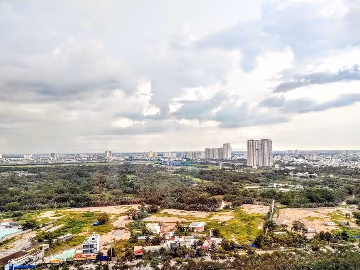 HoREA đề nghị Thủ tướng Chính phủ và Ủy ban Thường vụ Quốc hội sớm xem xét cho phép áp dụng tương tự cơ chế “thí điểm” chuyển nhượng dự án bất động sản theo Nghị quyết số 42/2017/QH14 ngày 21/06/2017 của Quốc hội. Ảnh: Bảo Tín