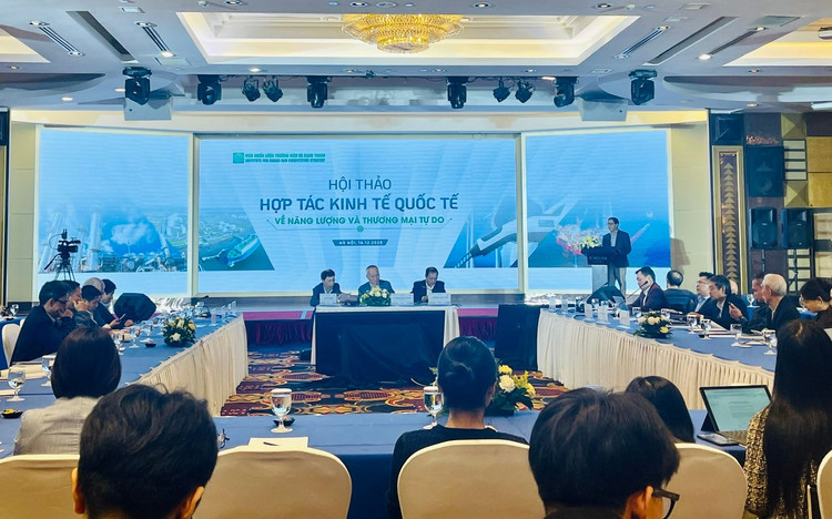 Hội thảo Hợp tác kinh tế quốc tế về năng lượng và thương mại tự do tổ chức chiều ngày 16/12, tại Hà Nội