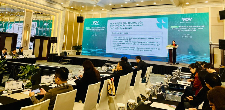 Bà Nguyễn Thu Thuỷ, Phó Cục trưởng Cục Phát triển doanh nghiệp nhà nước thuộc Bộ Tài chính trao đổi thông tin về vai trò dẫn dắt và thách thức năng lực cạnh tranh của khối doanh nghiệp này trong bối cảnh mới