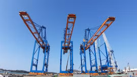 Đấu giá 50% vốn tại Công ty CP Tân Cảng Gantry. Ảnh minh họa: Intrenet