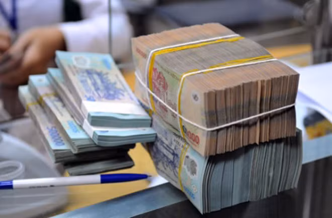 Đua lãi suất huy động VND: Thêm ngân hàng tăng lãi suất cho vay (ảnh minh hoạ).