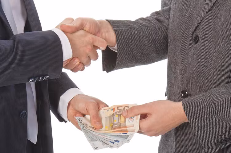 Các thỏa thuận hạn chế cạnh tranh có xu hướng ngầm hóa, khiến cho việc phát hiện và điều tra trở nên khó khăn, phức tạp. Ảnh: Minh họa