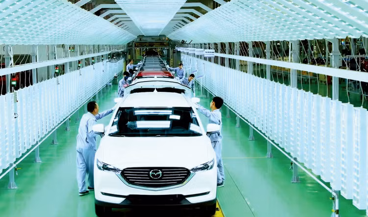 Trong những năm gần đây, một số tập đoàn kinh tế tư nhân lớn đã tham gia đầu tư vào những ngành, lĩnh vực có tác động mạnh đến phát triển kinh tế - xã hội của đất nước. Ảnh: Lê Tiên