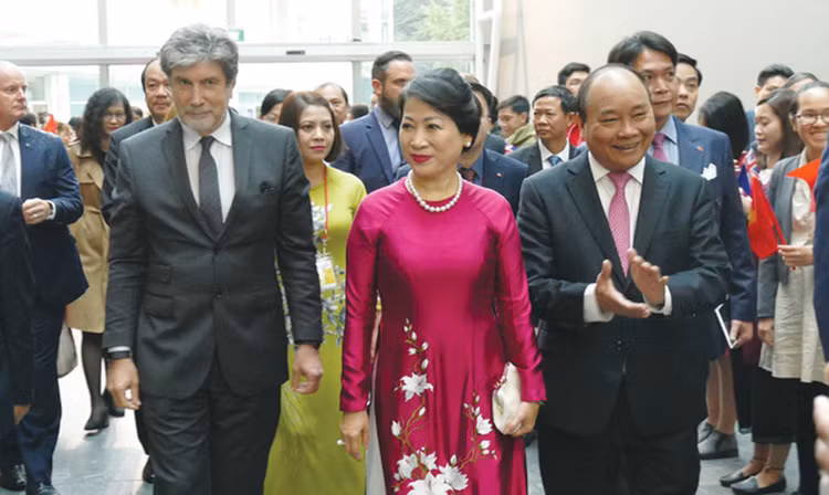 Thủ tướng Nguyễn Xuân Phúc và phu nhân thăm Trường Đại học Công nghệ Auckland, New Zealand - nơi có nhiều sinh viên Việt Nam đang theo học. Ảnh: Đà Trang