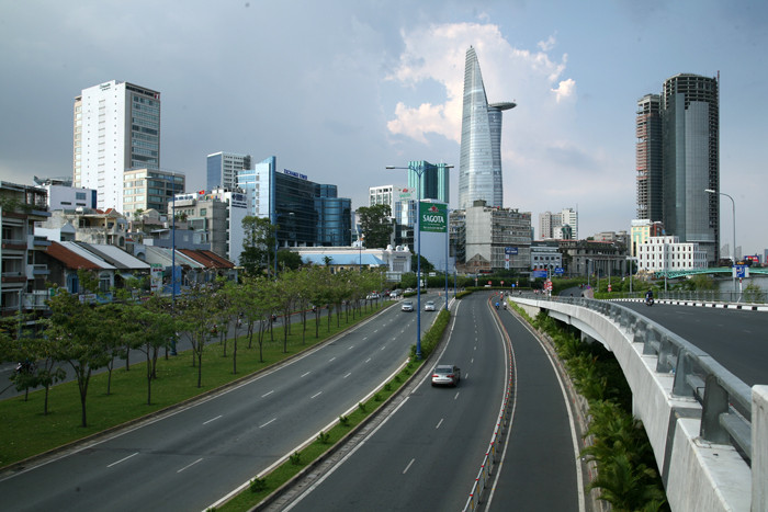 Từ nay đến năm 2025, TP.HCM cần khoảng 258.963 tỷ đồng vốn cho phát triển giao thông đô thị. Ảnh: Lê Tiên