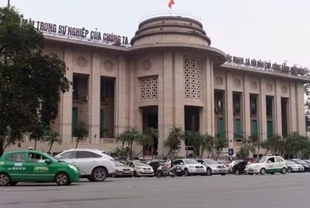 NHNN rà soát thông tin chuyển tiền