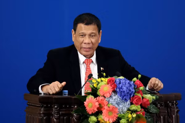 Tổng thống Philippines Rodrigo Duterte hôm nay phát biểu tại Diễn đàn Đầu tư và Thương mại Philippines - Trung Quốc tại Đại lễ đường Nhân dân ở Bắc Kinh. Ảnh:Reuters