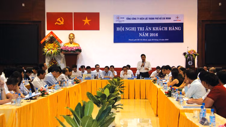 Trực tiếp đối thoại với các tổ chức, doanh nghiệp để hỗ trợ, giải quyết các vướng mắc