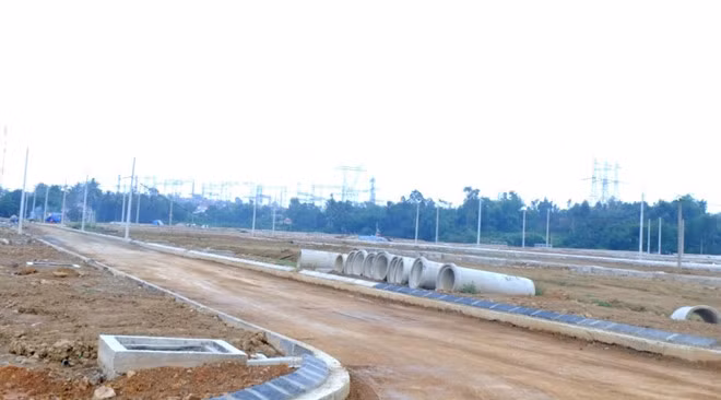 Đà Nẵng sẽ rà soát, cắt giảm 100% dự án không nằm trong quy hoạch và tạm dừng các hạng mục chưa hiệu quả. Ảnh VGP/Mai Vy