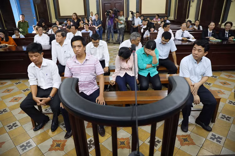Các bị cáo tại phiên tòa sơ thẩm