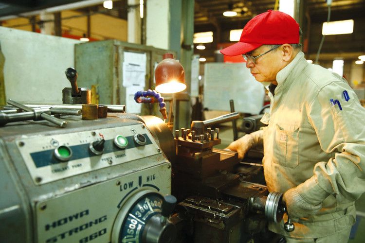 Chính phủ đã và đang thực thi những quyết sách mạnh mẽ để đẩy nhanh tiến trình cổ phần hóa doanh nghiệp nhà nước. Ảnh: Nhã Chi