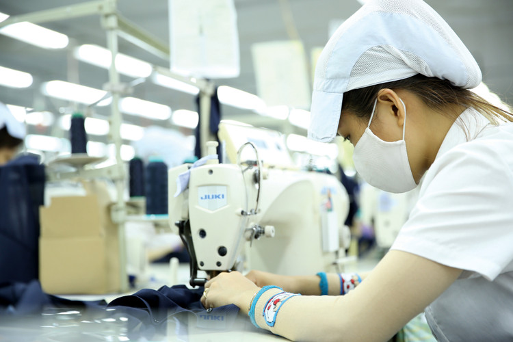 Môi trường kinh doanh tốt hơn tạo đà để kinh tế năm 2019 sẽ tiếp tục cải thiện. Ảnh: Lê Tiên