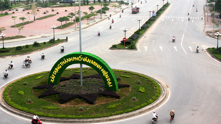 Tại tỉnh Hưng Yên, năm 2018, trong số 1.381 gói thầu sử dụng vốn đầu tư phát triển nguồn ngân sách nhà nước có 1.086 gói áp dụng hình thức chỉ định thầu. Ảnh: Ngọc Tú