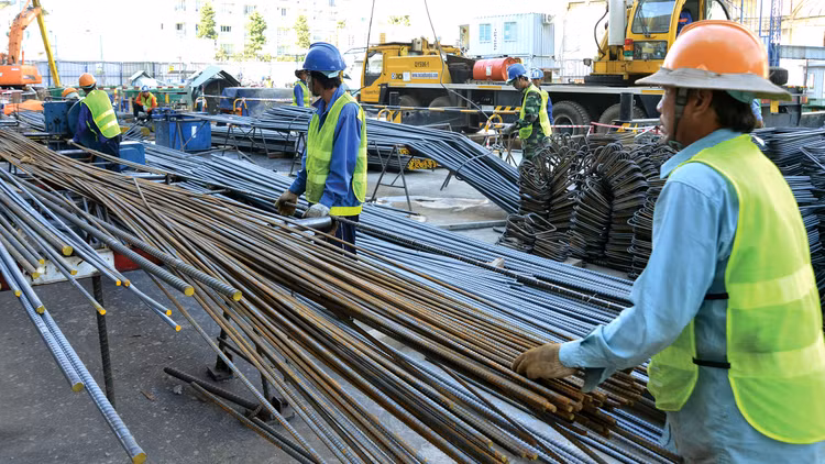 Giá thép đã tăng trung bình 10% so với thời điểm trước Tết. Ảnh: Quang Tuấn