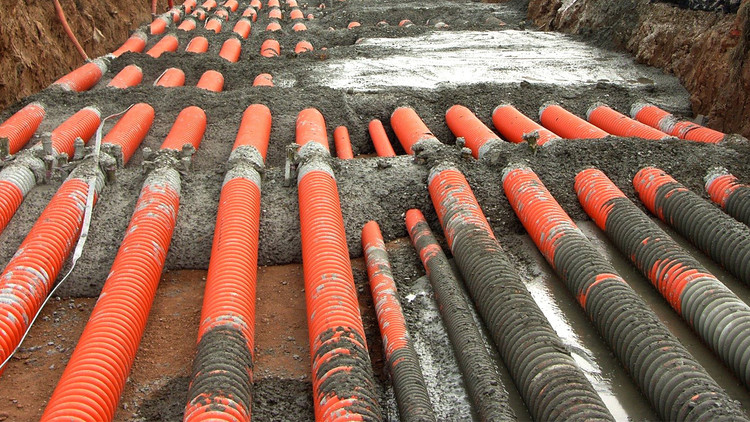 Từ cuối năm 2015 đến nay, Công ty TNHH Xây dựng điện Thái Dương được công bố trúng 18 gói thầu ngành điện. Ảnh: Bình Minh