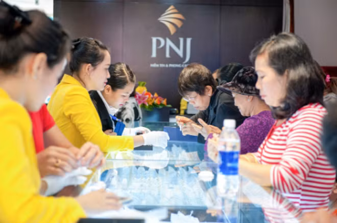 Giá vàng SJC tăng nhẹ sáng nay.