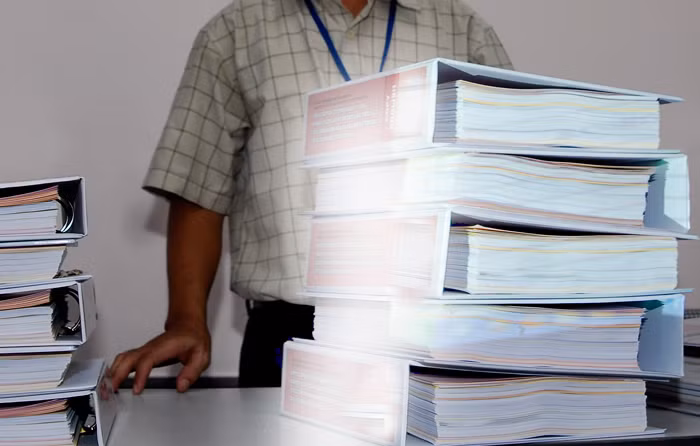 Việc không đăng tải kế hoạch lựa chọn nhà thầu là không tuân thủ quy định của pháp luật về đấu thầu. Ảnh: LTT