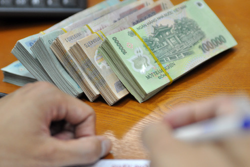 Dù ghi nhận lợi nhuận giảm mạnh trong nửa đầu năm 2017, nhưng mỗi ngày Nhà máy In tiền quốc gia thu về 4 tỷ đồng nhờ hoạt động in tiền.