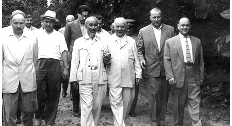 Chủ tịch Hồ Chí Minh khẳng định, Việt Nam luôn luôn trung thành với chính sách hòa bình và hợp tác giữa các nước trên cơ sở đôi bên cùng có lợi. Ảnh tư liệu