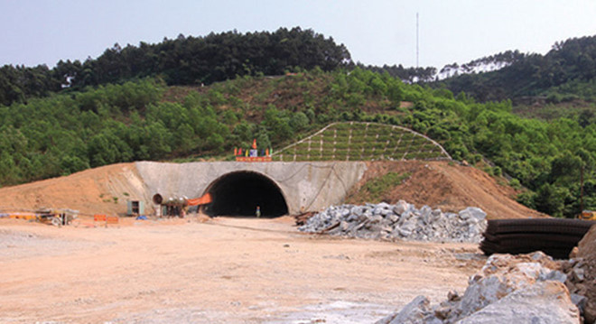 Xuân Cầu khởi kiện Tổng cục Đường bộ:Tố tụng kéo dài, đương sự mòn mỏi