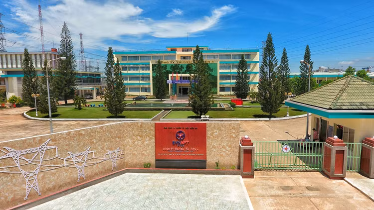 Công ty Truyền tải điện 4 đang phát hành hồ sơ mời thầu Gói thầu Lựa chọn đơn vị tổ chức đấu giá thanh lý tài sản. Ảnh: Internet