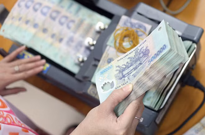 Lãi suất VND có thể giảm nhẹ trong thời gian tới, khi tỷ giá USD/VND đang ổn định