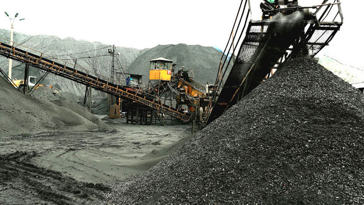 Gói thầu số 9b thuộc Dự án Đầu tư xây dựng Công trình Nhà máy sàng - tuyển than Khe Chàm. Ảnh: Đỗ Phương