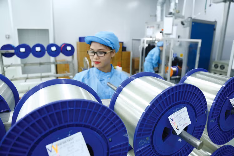 Năm 2019, giá trị thực hiện các gói thầu mua sắm tập trung tại Trung tâm Cung ứng vật tư viễn thông TP.HCM là 2.450 tỷ đồng. Ảnh: Lê Tiên