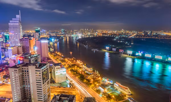 Việt Nam được Economist ca ngợi nhờ thành tựu trong quá khứ và tiềm năng trong tương lai. Ảnh:Nguyễn Thanh Vân