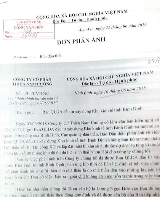 Một số nhà thầu gửi đơn kiến nghị, đơn phản ánh về việc bị cản trở khi đi mua HSMT nhưng chỉ vài ngày sau lại xin rút đơn. Ảnh: Nhã Chi