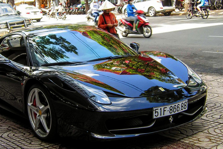 Đấu giá sim, biển số đẹp sẽ mang lại nguồn thu lớn cho ngân sách. Ảnh: Minh Anh