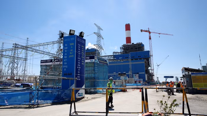 Chuyên gia khuyến nghị, để tránh rủi ro, hợp đồng gói thầu nên có quy định chỉ điều chỉnh giá khi giá than biến động vượt ngưỡng cho phép nêu trong hợp đồng. Ảnh: Lê Tiên