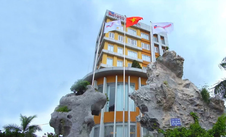 Công ty CP Việt Tiên Sơn Địa Ốc đang triển khai nhiều dự án bất động sản với tổng vốn đầu tư lên đến hàng ngàn tỷ đồng. Ảnh: Hoàng Loan