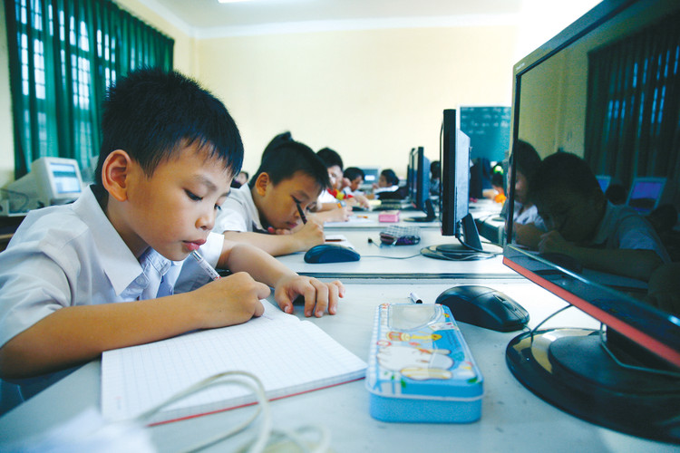 Đấu thầu là để lựa chọn được nhà thầu đáp ứng tiêu chuẩn đánh giá, chứ không phải để loại bỏ nhà thầu bởi những sai sót không nghiêm trọng. Ảnh: Lê Tiên