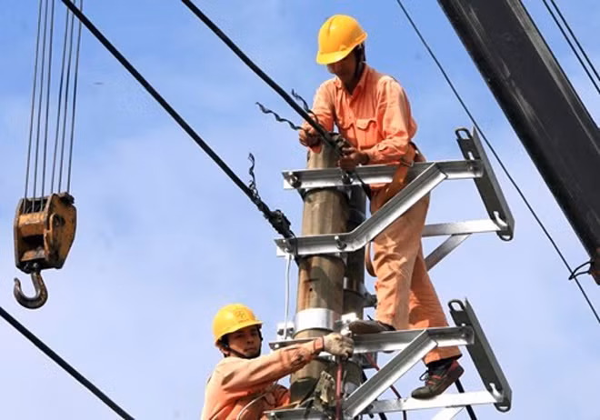 Hoàn thành 2 cụm dự án điện quan trọng cho miền Nam