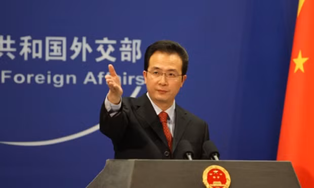 Người phát ngôn Bộ Ngoại giao Trung Quốc Hồng Lỗi. Ảnh: Xinhua.