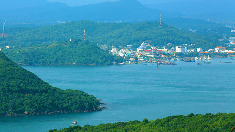 Việc xem xét cho thuê đất đặc khu 99 năm được giao cho Thủ tướng Chính phủ, hướng đến mục tiêu thu hút nhà đầu tư chiến lược. Ảnh: Ngọc Ánh