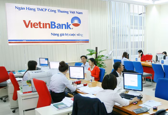 Từ năm 2010 VietinBank cam kết ưu tiên tài trợ vốn cho các đơn vị thành viên của Vinachem. Ảnh: Anh Đức