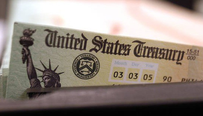 Đường cong lợi suất đảo ngược thường được xem là tín hiệu của suy thoái kinh tế sắp xảy ra.