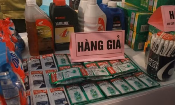 Hàng giả bị lực lượng chức năng phát hiện, thu giữ
