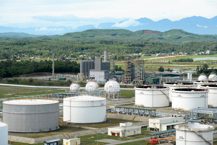 Khu chứa sản phẩm của nhà máy.