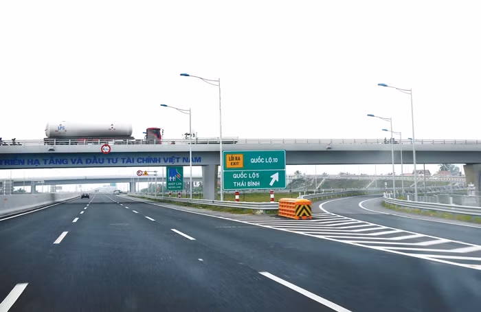 69 dự án BOT với tổng mức đầu tư 186.481 tỷ đồng do Bộ GTVT triển khai trong giai đoạn 2011 - 2015 đều áp dụng hình thức chỉ định nhà đầu tư. Ảnh: Tất Tiên