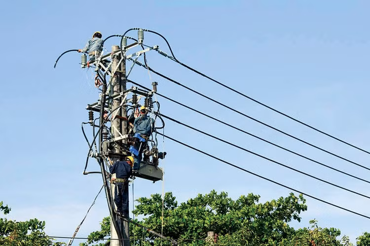 Tổng vay nợ của EVN CPC liên tục tăng trong các năm 2014 – 2016. Ảnh: Thế Anh