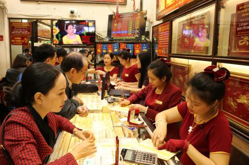 Giá vàng trong nước sáng 3/7 tăng 1 triệu đồng/lượng. Ảnh: BNEWS/TTXVN