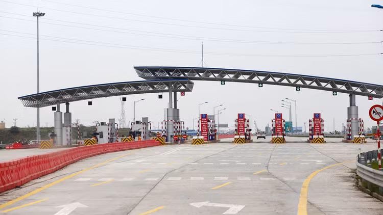 “Cuộc đua” sẽ cạnh tranh hơn khi có 4 liên danh nhà đầu tư trúng sơ tuyển thực hiện Dự án Thu giá dịch vụ sử dụng đường bộ tự động không dừng giai đoạn 2. Ảnh: Tiên Giang