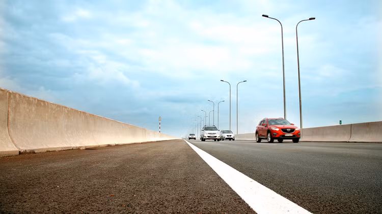 Luật PPP cần quy định rõ hơn các cơ chế, chính sách để bảo đảm rủi ro cho dự án. Ảnh: Lê Tiên