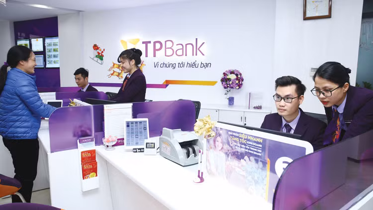 Lợi nhuận trước thuế năm 2017 của TPBank đạt 1.205 tỷ đồng, tăng trên 70% so với năm 2016. Ảnh: Tiên Giang