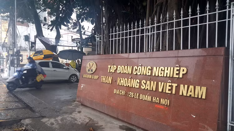 Tập đoàn Công nghiệp Than - Khoáng sản đưa ra mức giá khởi điểm 189,2 tỷ đồng cho phần vốn góp tại Công ty Liên doanh Alumina Campuchia - Việt Nam. Ảnh: Xuân Tiến