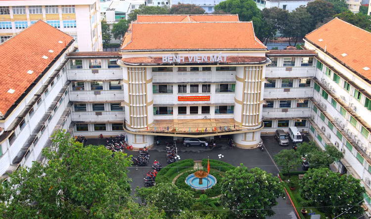 2 gói thầu mua sắm thủy tinh thể nhân tạo phục vụ cho việc sử dụng trong 6 tháng năm 2020 của Bệnh viện Mắt TP.HCM có tổng giá trị hơn 200 tỷ đồng. Ảnh: Song Lê